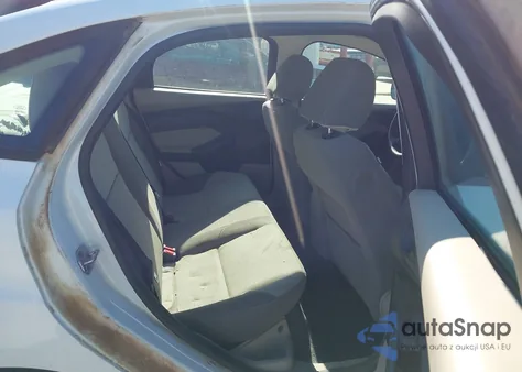 2012 Ford Focus Se z USA, uszkodzony, nr VIN 1FAHP3F23CL469925